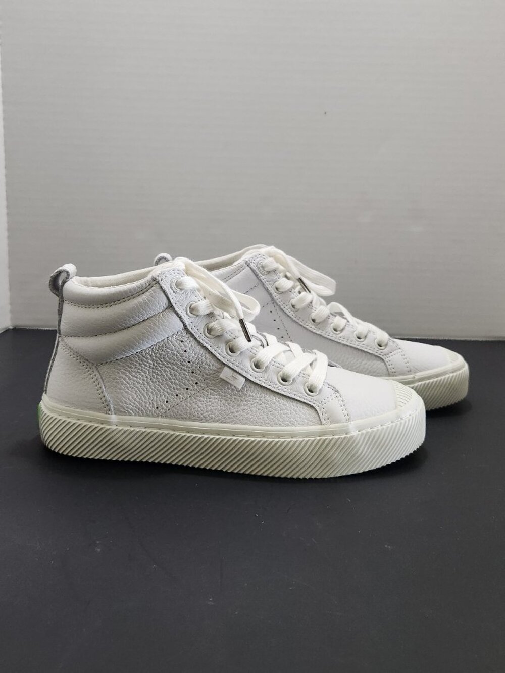 NWT CARIUMA Oca High Off-White Premium Leather Sneaker Women's SZ 7